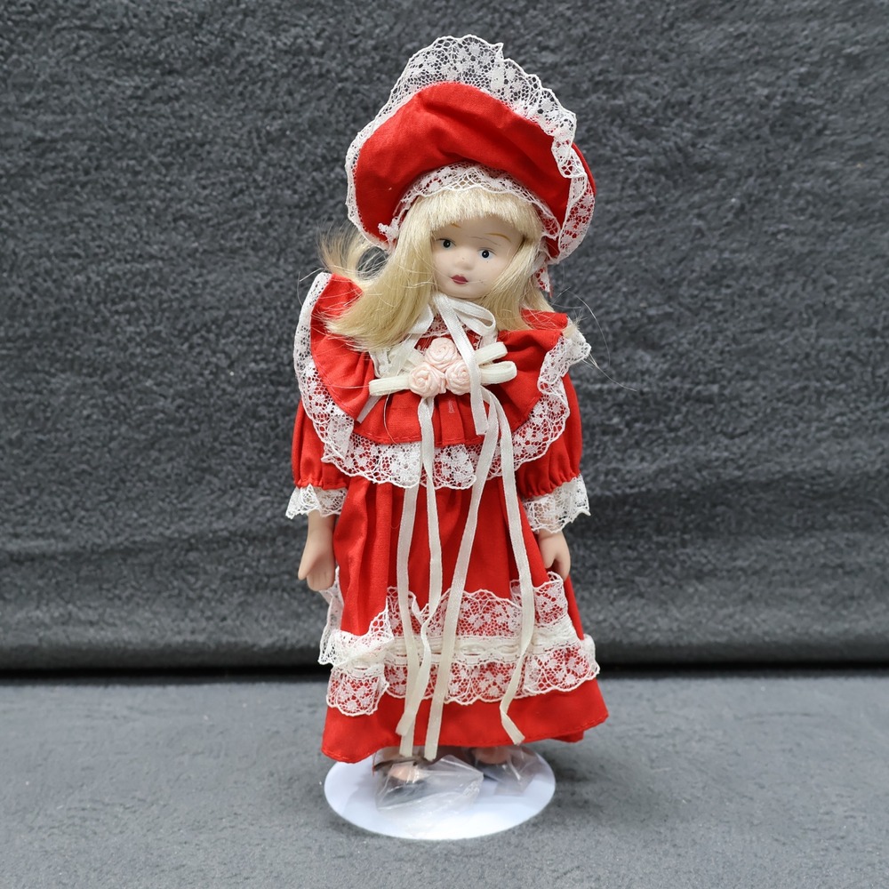 Vintage Porcelain Doll Red Lace Dress Bonnet Collector Christmas Doll 1994‎